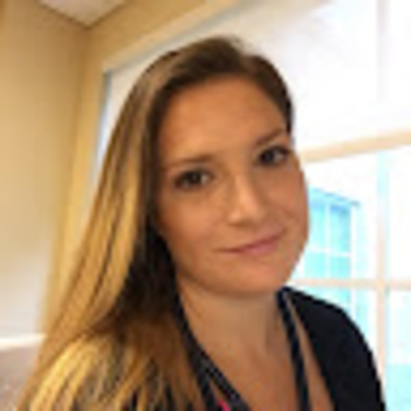 Meet your Posher, Julia - Picture 1 of 1